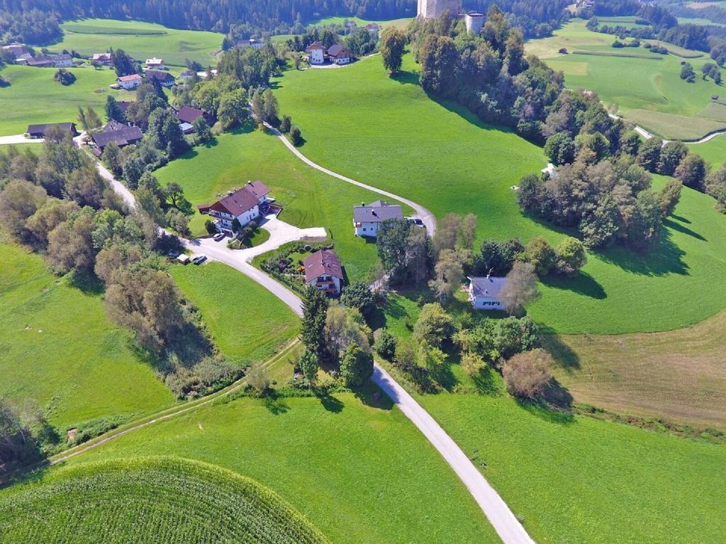 Ferienwohnungen Schlosshaeusl 圣洛伦佐-迪塞巴托 外观 照片